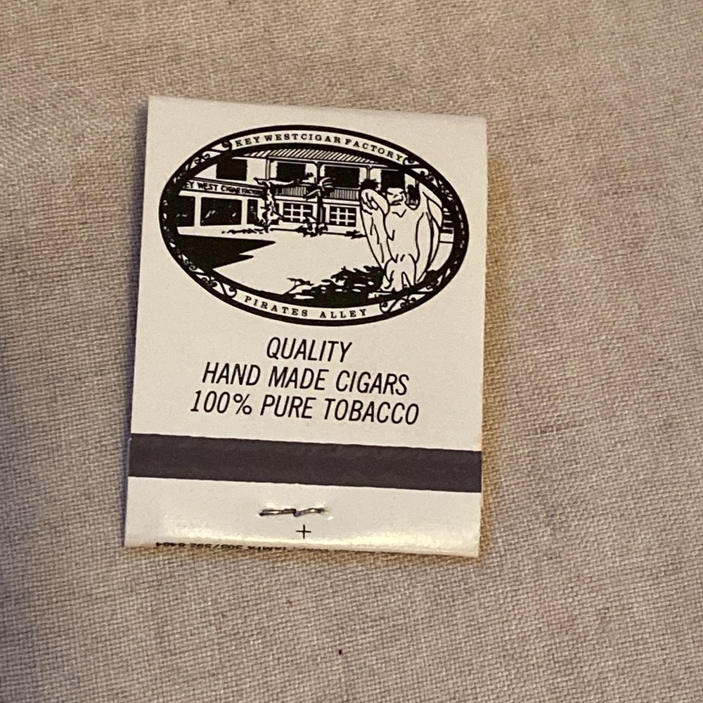 Collection of vintage Key West matchbooks.
Circa 1980s 
All unused and unstruck. - Picture 6 of 8